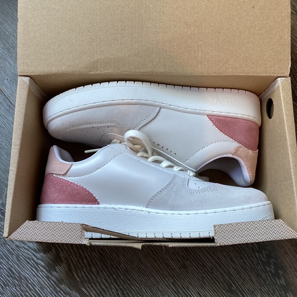 Victoria sneakers - Picture 3 of 7